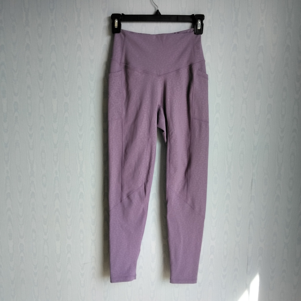 S.T.Y.L.E. Lavender Cheetah Print High-Waisted Leggings Small Yoga Gym